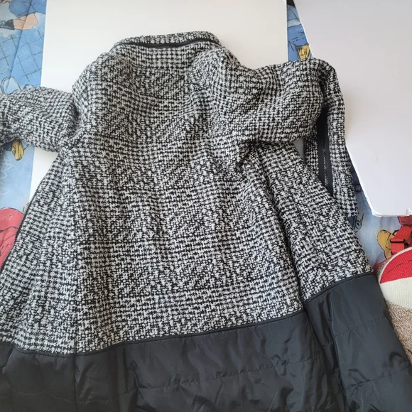 Mondetta Winter Jacket - Picture 13 of 16